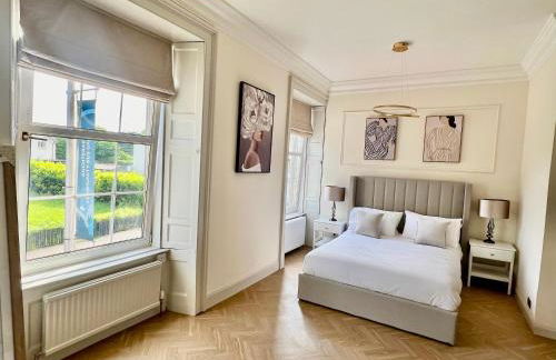 Flora in ApartNest Auchterarder - Photo 8