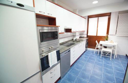 Piso Grande y Luminoso en el Casco Viejo de Bilbao - Foto 16