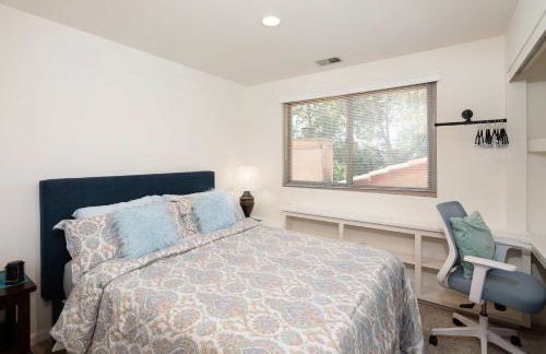 Blacklake Resort Vacation Rental Nestled on the 9t - Foto 14