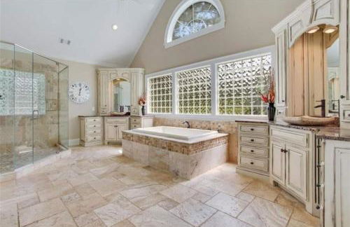 Lithonia 4 Bedroom Home with Private Pool Year Round Hot Tub and Pool Table Sleeps 10 Pet Friendly - Foto 50