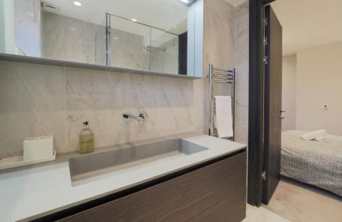 Luxury 3 Bedroom Flat in Maida Vale - Photo 25