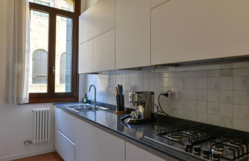 Ca' Dino Venice - Canal View - Foto 24