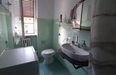 Luino Flowers Home - Photo 9