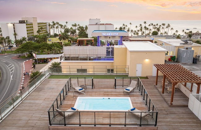 Modern Corner Unit Pool Steps From Palm Beach - Foto 9