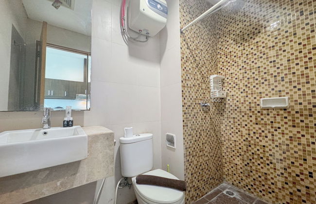 Good Location And Relaxing 1Br Apartment At Aryaduta Residence - Photo 19