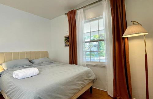 Pasadena Quiet Gem with Fiber Internet WiFi and Workspace - Foto 20