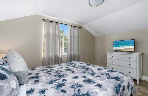 4BR w Heated Pool near Disney & Lake - Sleeps 10 - Foto 30