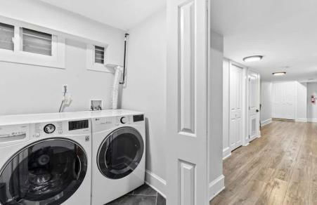 Chic 3BR-4BD-3Bath Oasis with Backyard Near NYC - Foto 28