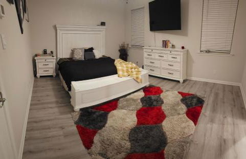 Spacious 4-bedroom house with WiFi, in peaceful Slidell with Lake in backyard - Foto 5