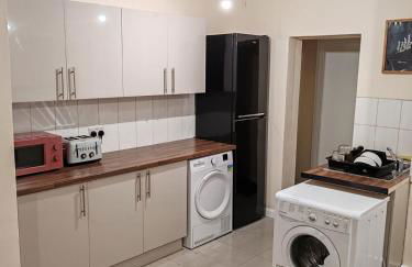 King En-Suite Room Self-Catering Workspace - Foto 11