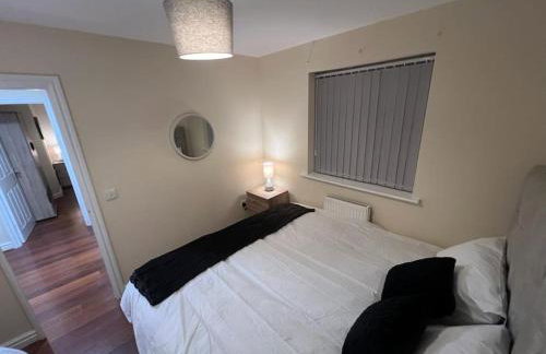 Big new house! 5BDR, sleeps 13, with parking - Foto 2