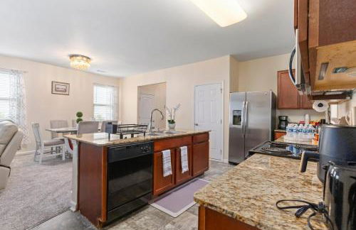 5BR Oasis with 3 Spa-Like Baths - Foto 38