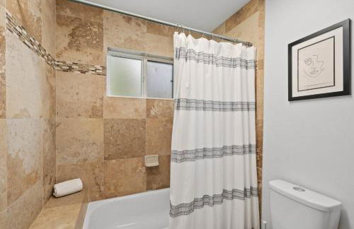 Executive Retreat - Renovated - Spacious - Views - Foto 27