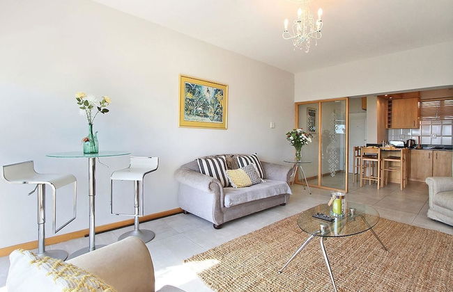 Edward Court 1 Bedroom Sea Facing - Foto 12