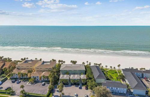 Beachfront Bliss - Outdoor Pool - Sleeps 10 - Foto 38