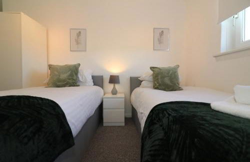 Signature - Honeywell House - Photo 25