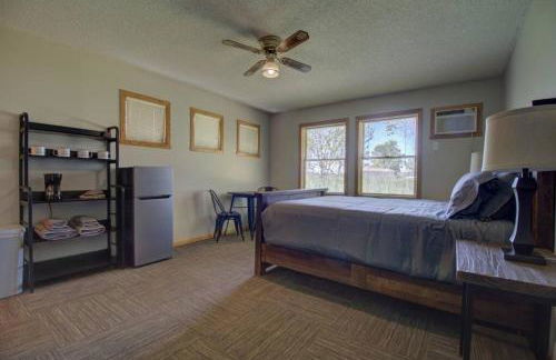 Escape to the Tranquil Beauty at Spitzer Lake - Foto 1