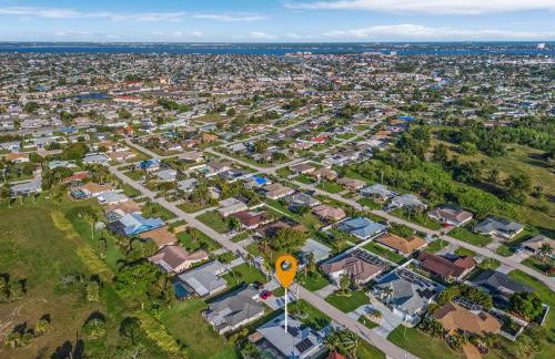 Villa Tiki w/ heated Pool very quiet & green Oasis - Photo 29