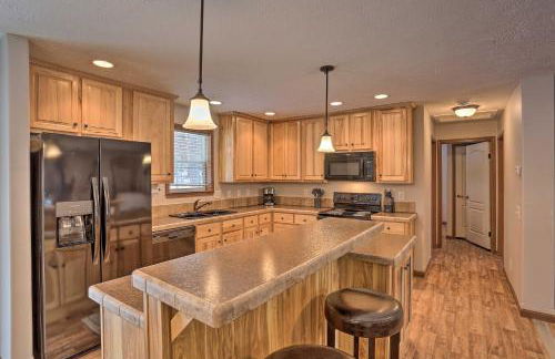 Idyllic Sturgis Home with Fire Pit and Large Deck! - Foto 2