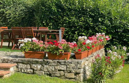 Romantic Tuscan Barn with Pool Views Private Terrace Sleeps 2 to 6, Lamole Greve in Chianti - Foto 15