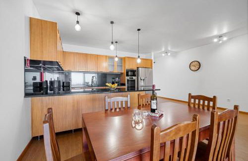 Calheta Paradise Holiday Home - Free Parking & Views - Photo 24