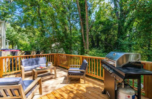 Charming 5bd - BBQ - Deck- 4mins Duke University - Photo 6