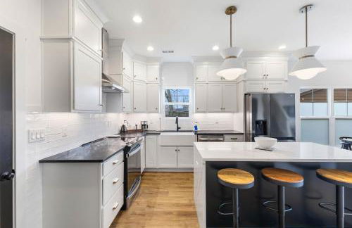 Sunny & modern Derby house - Foto 12