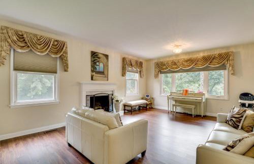 'Hidden Paradise' on 5 Acres w/ Hot Tub & Deck! - Foto 4