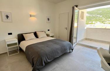 Newly Refurbished Komiza Haven - Photo 5