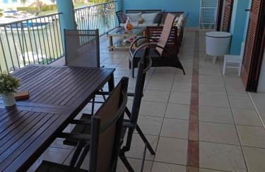 Charming 3 Bedroom Apartment in Puerto Sotogrande - Foto 35