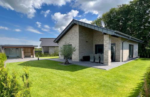 Schönes Ferienhaus mit Sauna am Harkebrügger See in der Nähe von Oldenburg - Foto 2