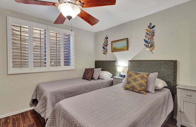 Amenities Galore! Outdoor Living & Lots of Games - Foto 12