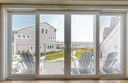 Beauty on the Beach by Bayley Vacation Rentals - Photo 3