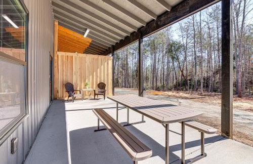 Pet-Friendly Yard! Nature Escape in Forest City - Foto 3