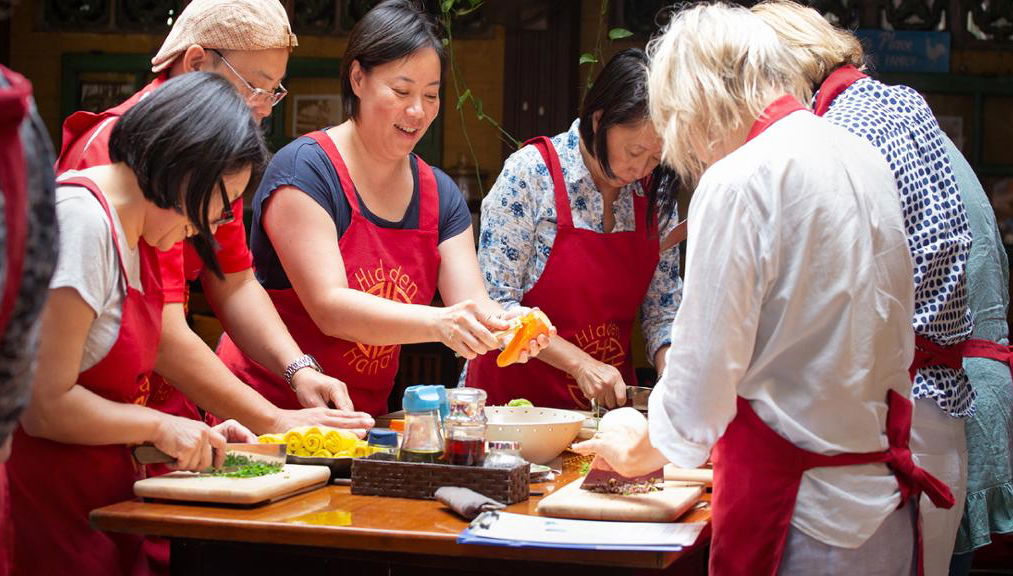 Corso di cucina con Chef Ai - Tour di mezza giornata - Foto 1