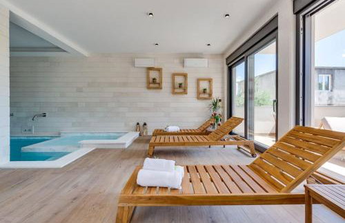 Terra Maiorum -12 person private Villa - heated pool and water massage - Foto 20