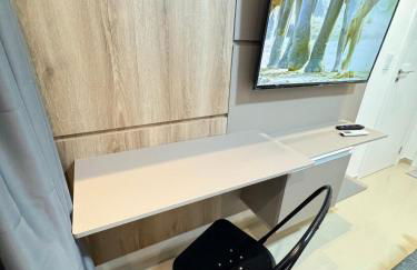 Ap próx ao shopping com garagem, piscina e ar - Foto 17