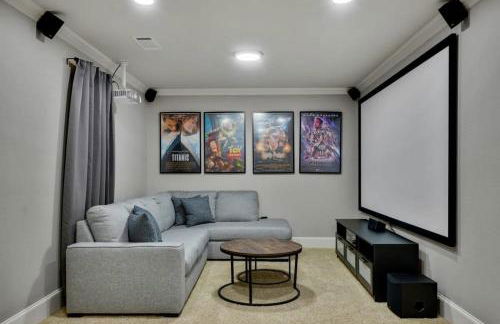 Luxury4000sqft Hot Tub Games Cinema FTWorth ATTST - Photo 39