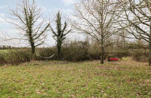 High Cogges Farm Holiday Cottages - Photo 56