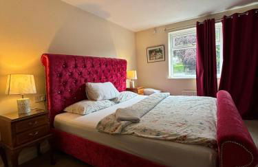 The Luxe 2BR Specious Bungalow - Garden & Parking - Foto 11