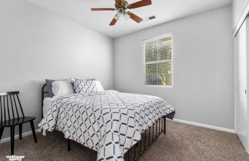 NorthWest Farmhouse - Photo 8