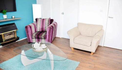 SM Dreams Unlimited Serviced Accommodation- Stanwell-Staines-Heathrow - Foto 4