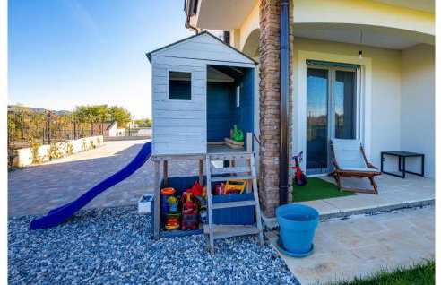 4 Bedroom Stunning Home In Nedescina - Foto 10