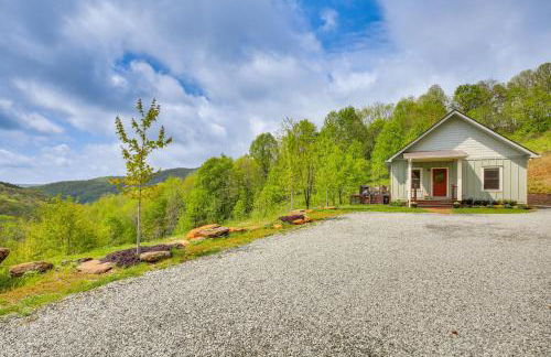 Pet-Friendly Boone Cabin with Mtn Views and Hot Tub! - Foto 2
