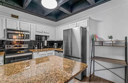 Art Deco-Inspired Apartment Getaway in Buckhead - Foto 20