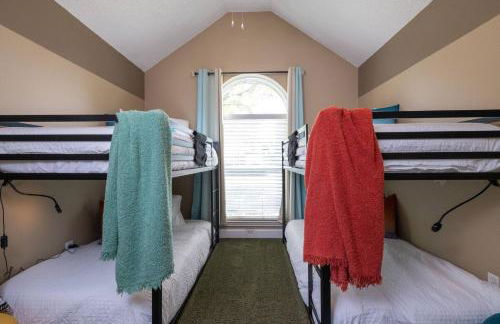 Pool, Games & World Cup Fun for the Whole Family - Foto 19