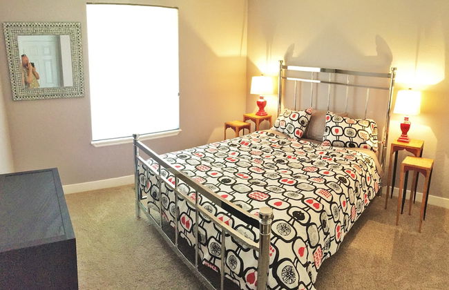 Exquisite 7-BR Home by the Mountains - Photo 3