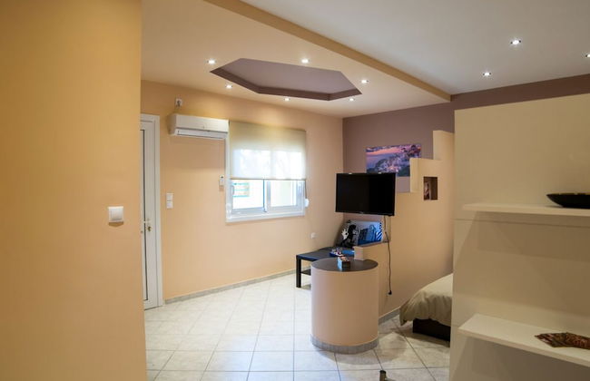 Sunset Apartments near Athens Airport - Photo 17