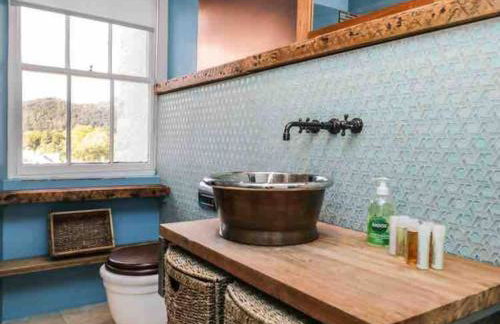 Bank Chambers in Bowness with Hot Tub and Lake Access - Photo 25