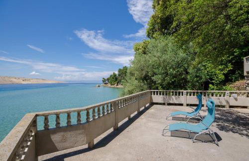 Apartments By the sea in Lopar - Photo 3